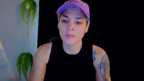 Snapshot of laura_r23 chatting on 13, 7, 2026 Laura Rose online show from 13, 7, 2026