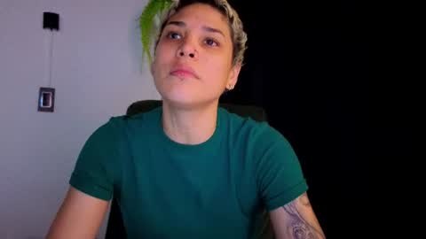 Snapshot of laura_r23 chatting on 15, 7, 2026 Laura Rose online show from 15, 7, 2026