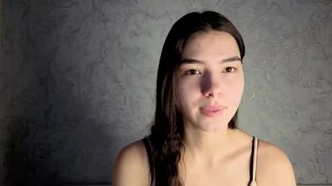 Snapshot of lauraback chatting on 19, 2, 2026 Laura online show from 19, 2, 2026