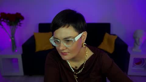 lauradavidsons online show from 22, 11, 2025