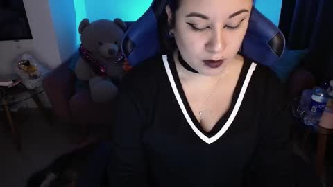 laura online show from 15, 11, 2025