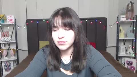 LauraHlot online show from 28, 1, 2025