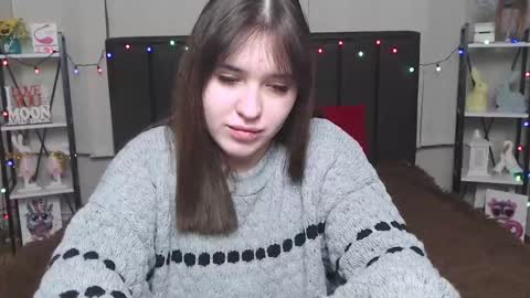 LauraHlot online show from 10, 2, 2025