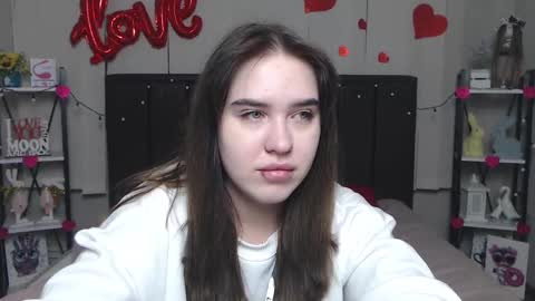 LauraHlot online show from 7, 3, 2025