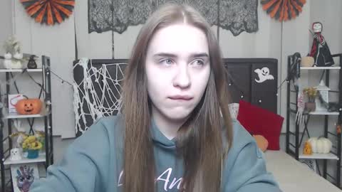 LauraHlot online show from 26, 10, 2025