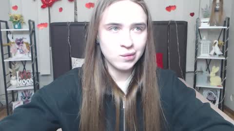 LauraHlot online show from 8, 2, 2026