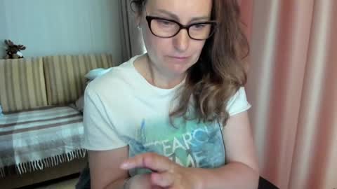 Snapshot of lauraoven1 chatting on 28, 4, 2026 Lauraoven1 online show from 28, 4, 2026