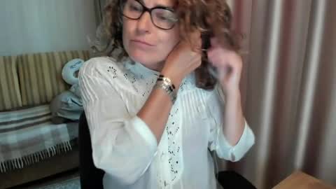 Snapshot of lauraoven1 chatting on 12, 7, 2026 Lauraoven1 online show from 12, 7, 2026