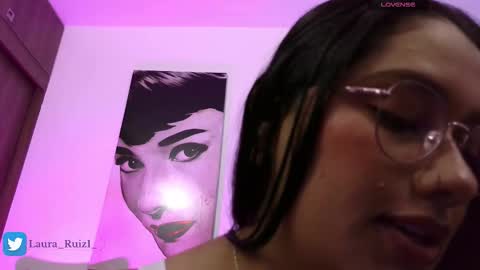 Snapshot of lauraruiz1 chatting on 16, 9, 2025 Aleja online show from 16, 9, 2025