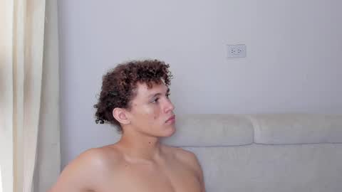 Laureent online show from 12, 2, 2025