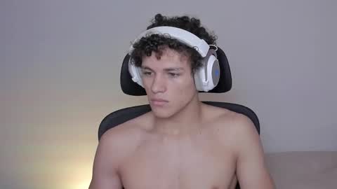 Laureent online show from 15, 10, 2025