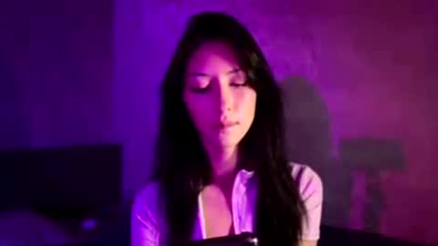 Snapshot of laurelimaino chatting on 2, 8, 2026 laurelimaino online show from 2, 8, 2026