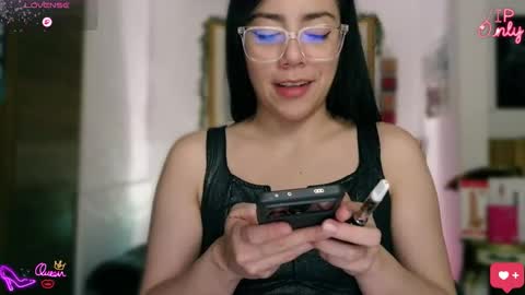 Lauren online show from 10, 4, 2026