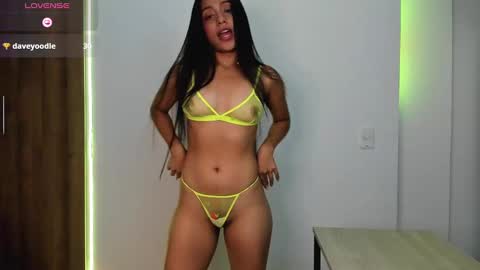 Lauren  Ryan online show from 2, 11, 2025