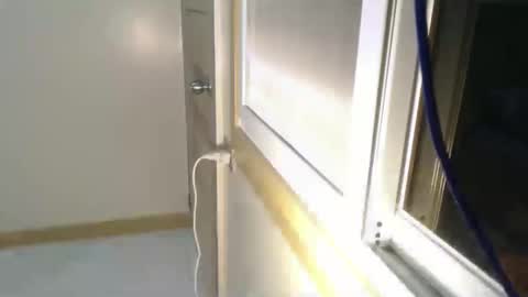 laurence_cuttieguyhere online show from 28, 3, 2026