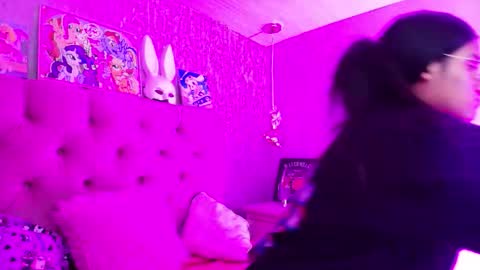 Laurene online show from 1, 2, 2026