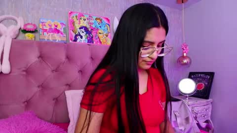 Laurene online show from 4, 2, 2026