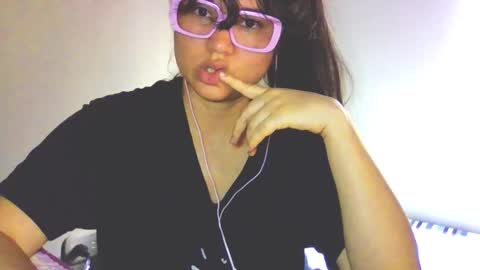 onlyfan laureng7 - 7 laureng2 online show from 10, 3, 2026