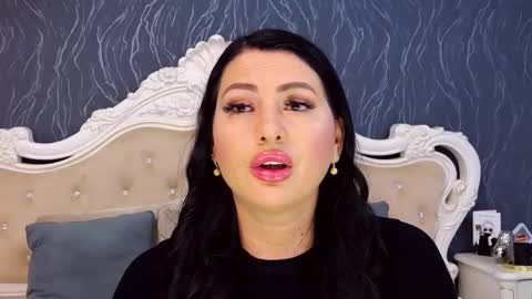 Snapshot of laurenjenssen chatting on 1, 10, 2025 Laura online show from 1, 10, 2025