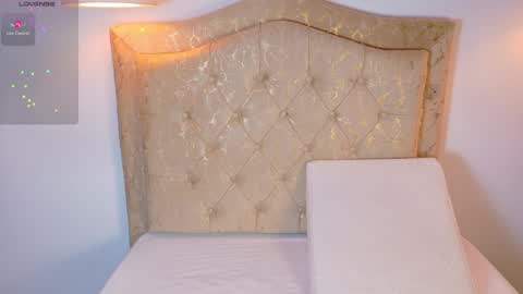 laurenn_smitth online show from 1, 4, 2026