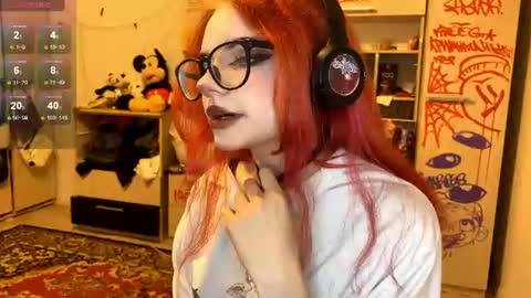 Snapshot of laurettecipro chatting on 18, 6, 2026 Eva online show from 18, 6, 2026