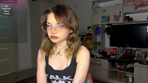 Snapshot of laurettecipro chatting on 18, 7, 2026 Eva online show from 18, 7, 2026