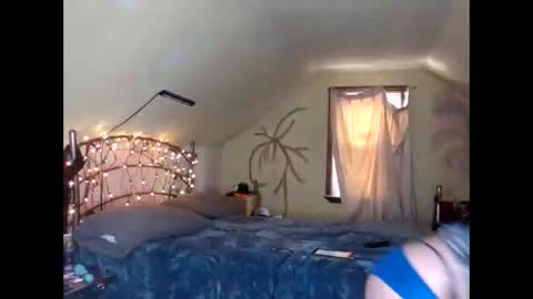 Snapshot of laureybabe44 chatting on 4, 3, 2025 Lauren online show from 4, 3, 2025