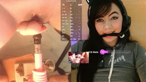 Snapshot of lauriss_ chatting on 17, 11, 2025 lauriss_ online show from 17, 11, 2025