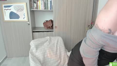 Lauryn online show from 24, 11, 2025