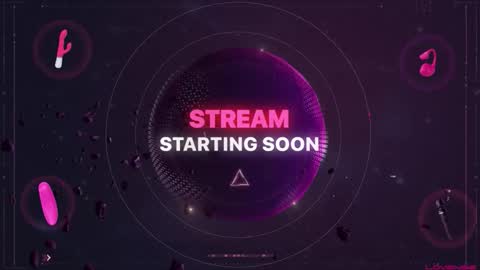 Snapshot of laurynrox chatting on 10, 11, 2025 Lauryn Roxx online show from 10, 11, 2025