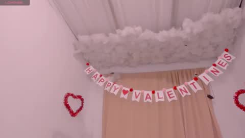 Snapshot of lauu_g chatting on 8, 2, 2025 Lauu G online show from 8, 2, 2025