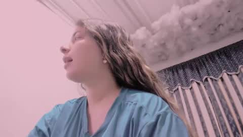 Snapshot of lauu_g chatting on 24, 9, 2025 Lauu G online show from 24, 9, 2025