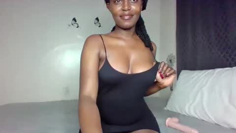 lav285407 online show from 19, 12, 2024