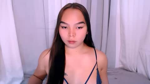 lavenia487426 online show from 4, 2, 2026