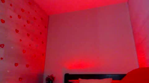 LayaMoon online show from 7, 3, 2026