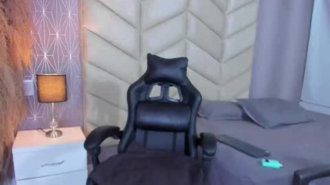 Snapshot of layadoll chatting on 12, 11, 2025 laya online show from 12, 11, 2025