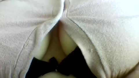 layannalea online show from 19, 7, 2026