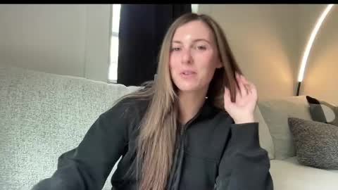 laylahlaylah1 online show from 11, 5, 2026