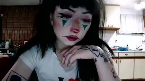 Snapshot of laylakills chatting on 13, 1, 2025 Layla Kills online show from 13, 1, 2025