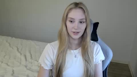 LaylaPretty001 online show from 31, 10, 2025