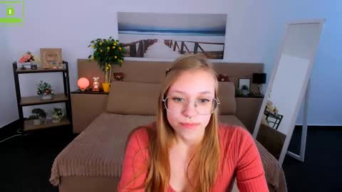 layriantavee online show from 1, 3, 2025