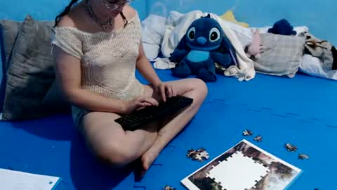 lazzy4ngel online show from 2, 7, 2026