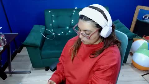 Snapshot of lcherryblossoml chatting on 17, 10, 2025 lcherryblossoml online show from 17, 10, 2025
