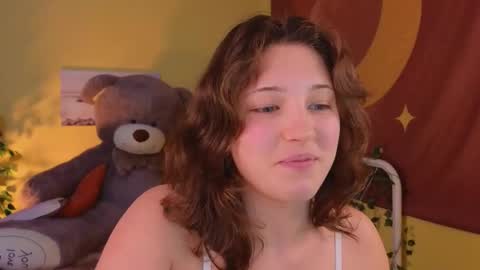 Snapshot of lea_belle_ chatting on 6, 3, 2025 Lea online show from 6, 3, 2025