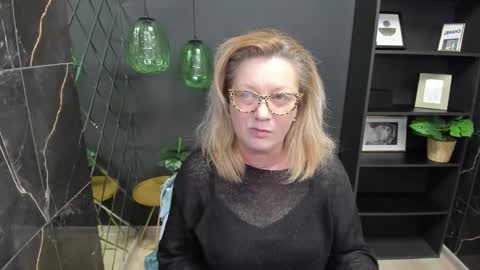 Snapshot of lea_fruit chatting on 1, 3, 2025 Lea online show from 1, 3, 2025