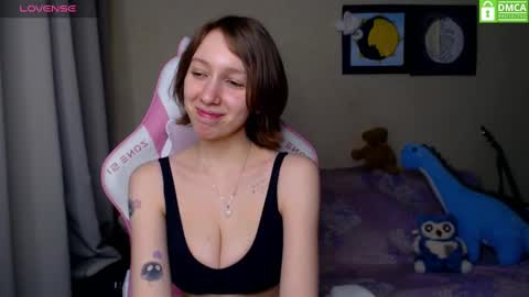 Snapshot of leah__gotty chatting on 1, 2, 2025 Leah Gotty online show from 1, 2, 2025