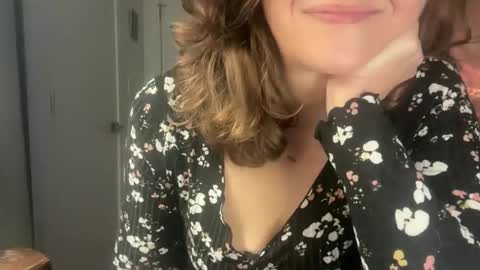 Leah Sparkles online show from 16, 3, 2026