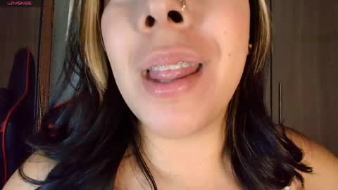 leah online show from 19, 4, 2026