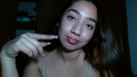 Snapshot of leanaalhub chatting on 14, 12, 2024 leanaalhub online show from 14, 12, 2024