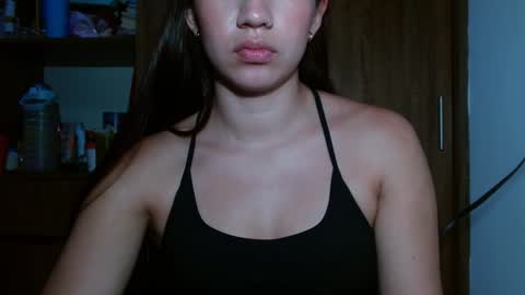 Snapshot of leanaalhub chatting on 1, 2, 2025 leanaalhub online show from 1, 2, 2025